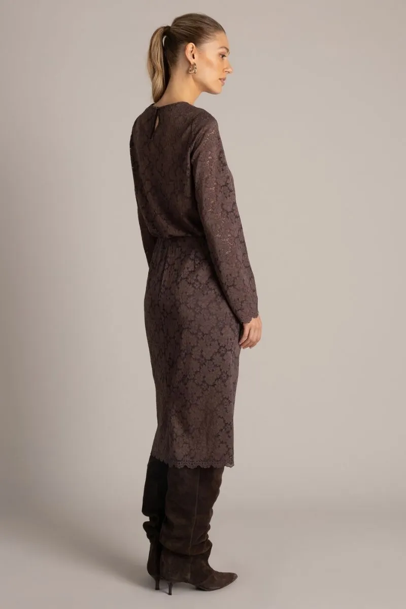Yest Diletta Essential Brown, bruin kledingstuk